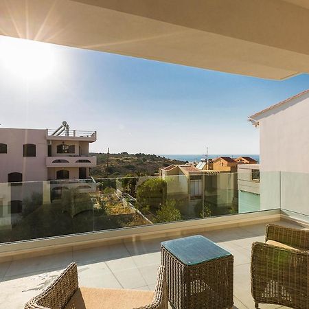 Villa Amelia I Free 9 Seater Mini Van & Pool กาลาธาส ภายนอก รูปภาพ