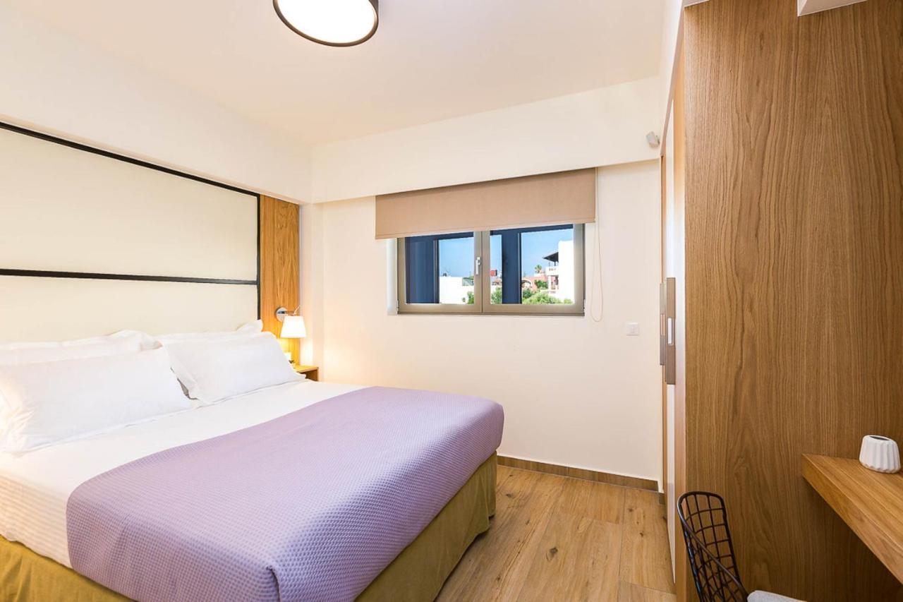 Villa Amelia I Free 9 Seater Mini Van & Pool กาลาธาส ภายนอก รูปภาพ