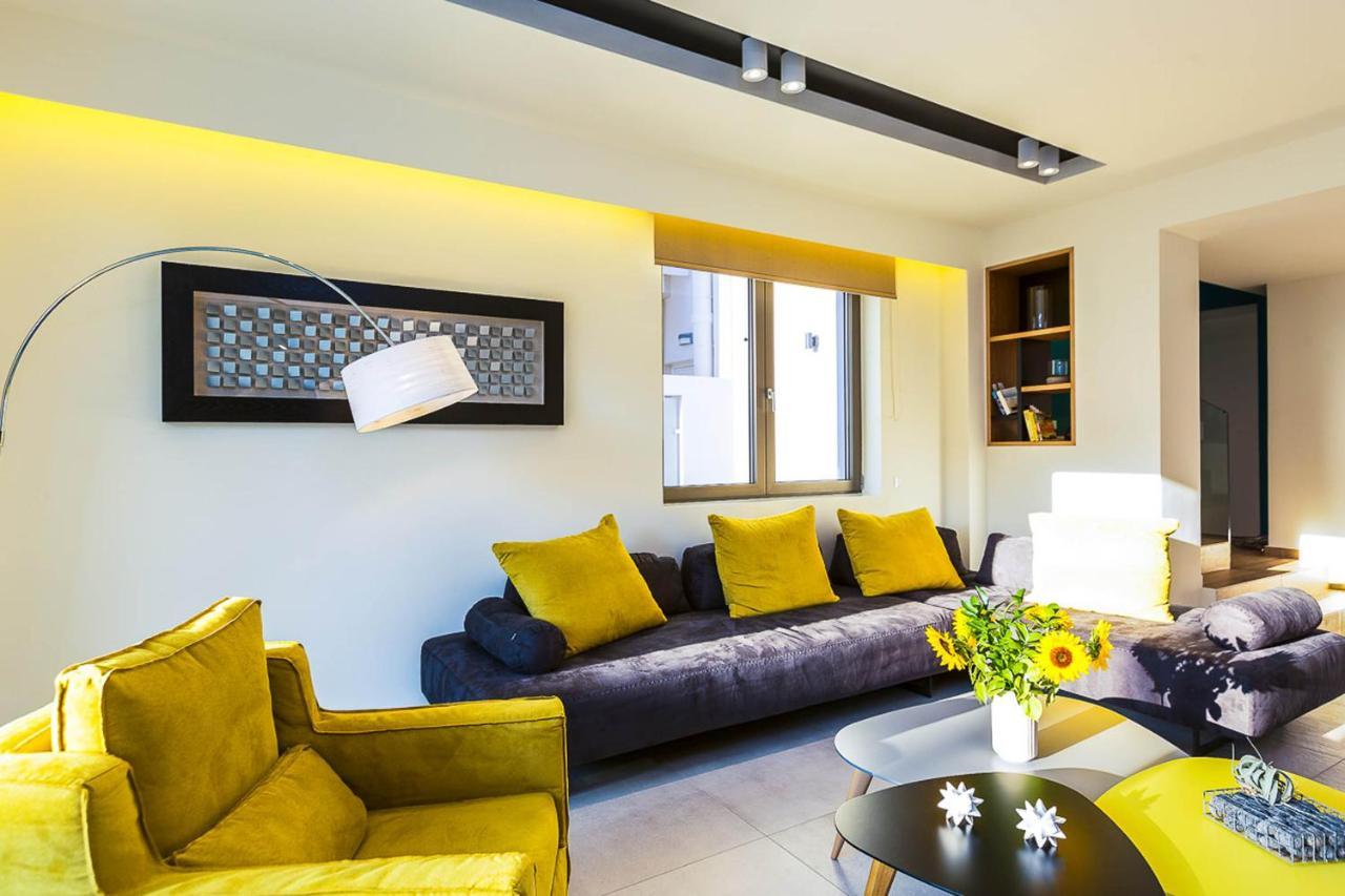Villa Amelia I Free 9 Seater Mini Van & Pool กาลาธาส ภายนอก รูปภาพ