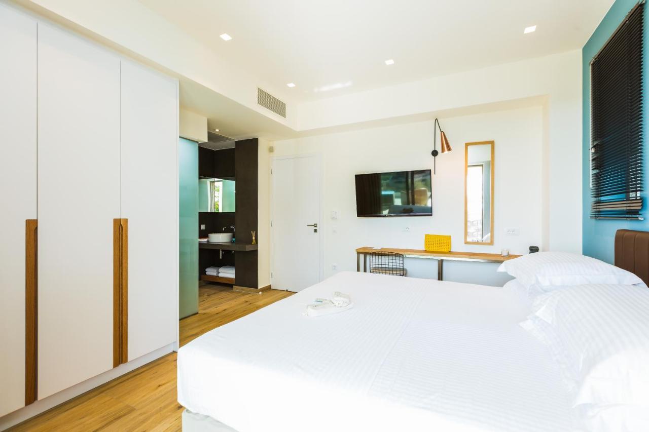 Villa Amelia I Free 9 Seater Mini Van & Pool กาลาธาส ภายนอก รูปภาพ