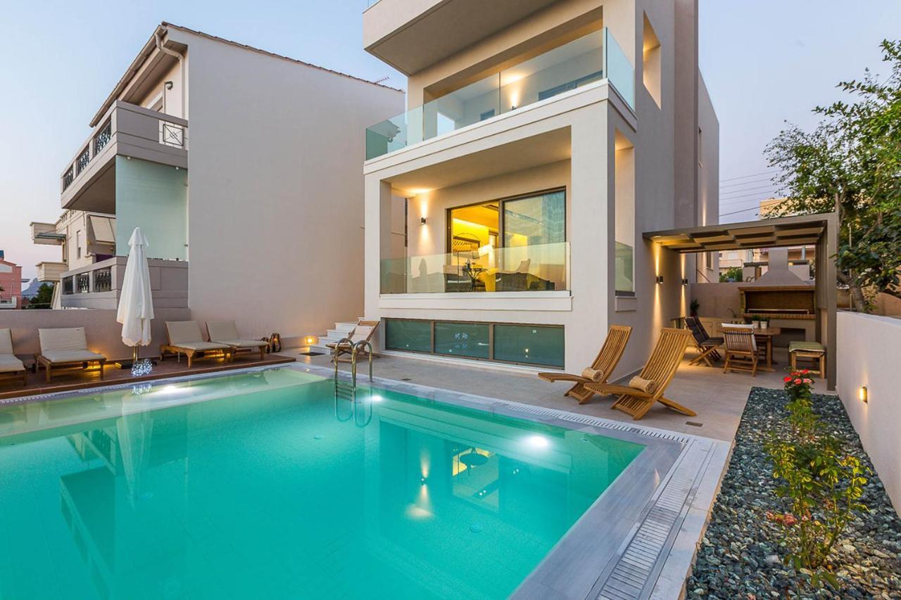Villa Amelia I Free 9 Seater Mini Van & Pool กาลาธาส ภายนอก รูปภาพ